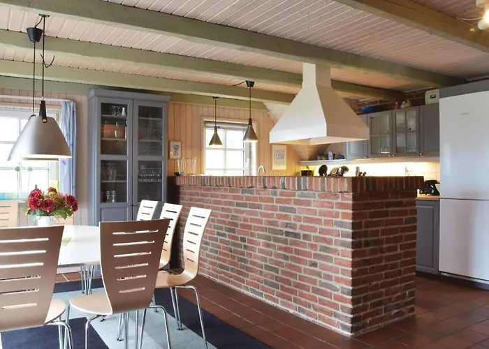 Awesome In With Kitchen Дом отдыха *