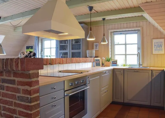 Awesome In With Kitchen בית נופש *